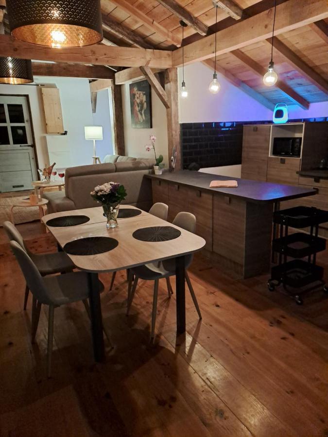 Maisonnette Vue Sur Foret Campagne  Luaran gambar